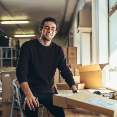 Sole trader v. limited company: Tax differences & savings (2025/26) Related image