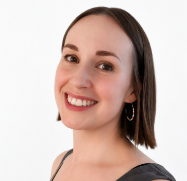 Photo of Lauren Owen MCIPD & MBA